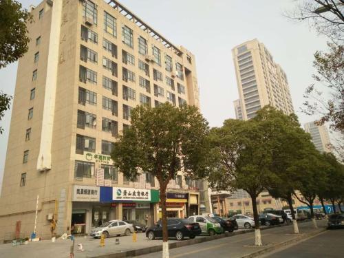 Ханчжоу: 7 Days Inn Hangzhou Xiaoshan Renmin Square Railway Station Branch