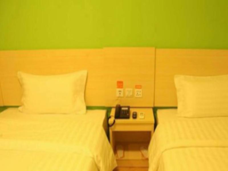 Лоян: 7 Days Inn Luoyang Longmen Grottoes Kai Yuan Avenue