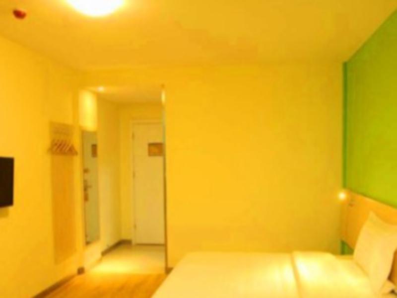 Лоян: 7 Days Inn Luoyang Longmen Grottoes Kai Yuan Avenue