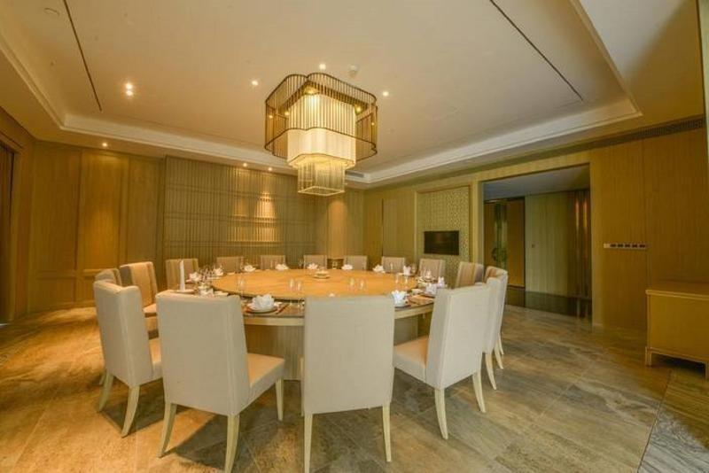Санья: Grand New Century Hotel