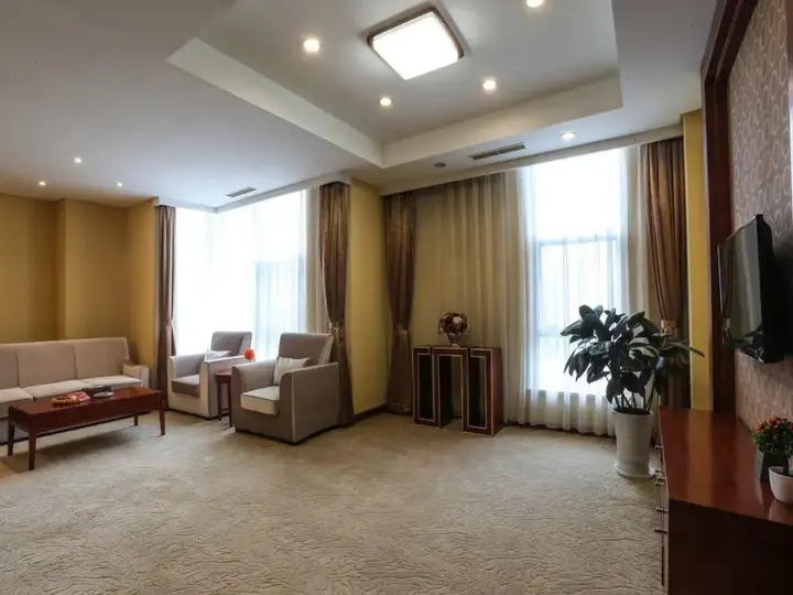Циндао: Qingdao TianRun JinWang Hotel