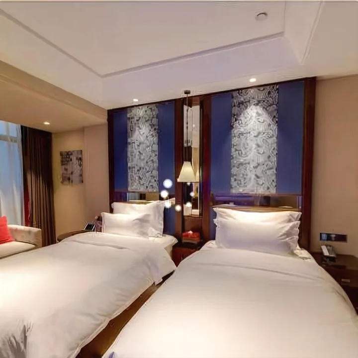 Дунъян: Homei Hotel