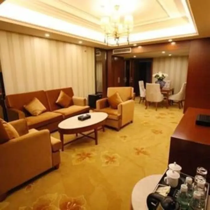 Бачжун: Hengfeng Hotel