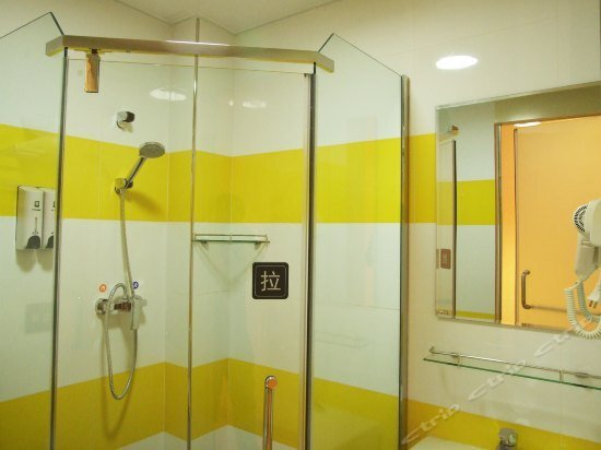 Лянфан: 7 Days Inn San He Yan Jiao Ye Jin Road Branch