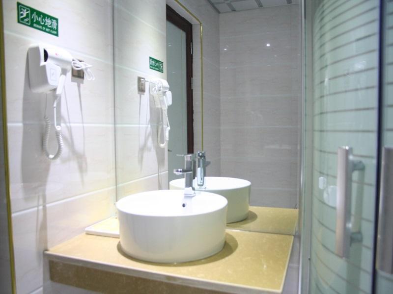 Шанграо: Wuyuan Poyanghu Hotel