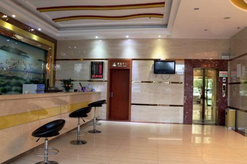 Шанграо: Wuyuan Poyanghu Hotel