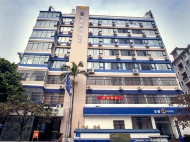 Наньнин: Nanning Zelin Hotel