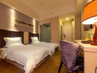 Наньнин: Nanning Zelin Hotel