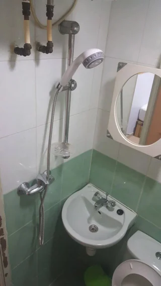 Коулун: Wing Wah Hostel