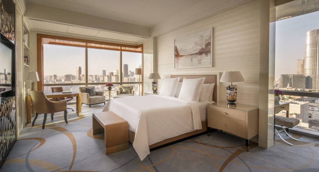 Тяньцзинь: Four Seasons Hotel Tianjin