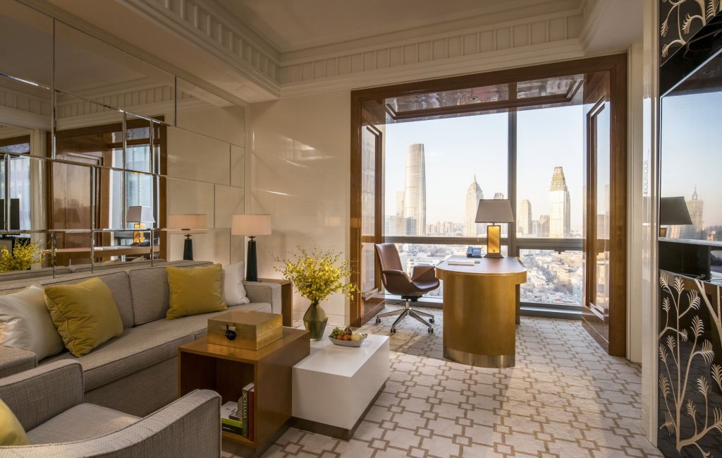 Тяньцзинь: Four Seasons Hotel Tianjin