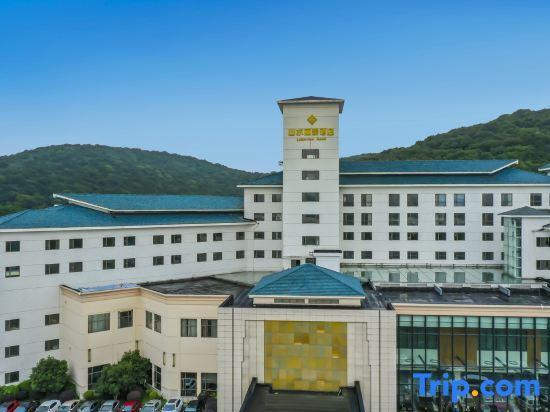 Уси: Jinling Lakeview Hotel