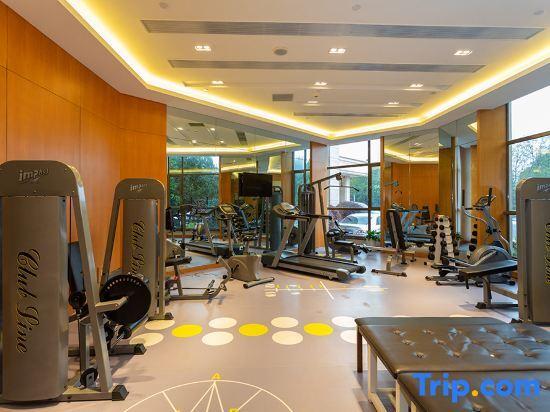 Уси: Jinling Lakeview Hotel