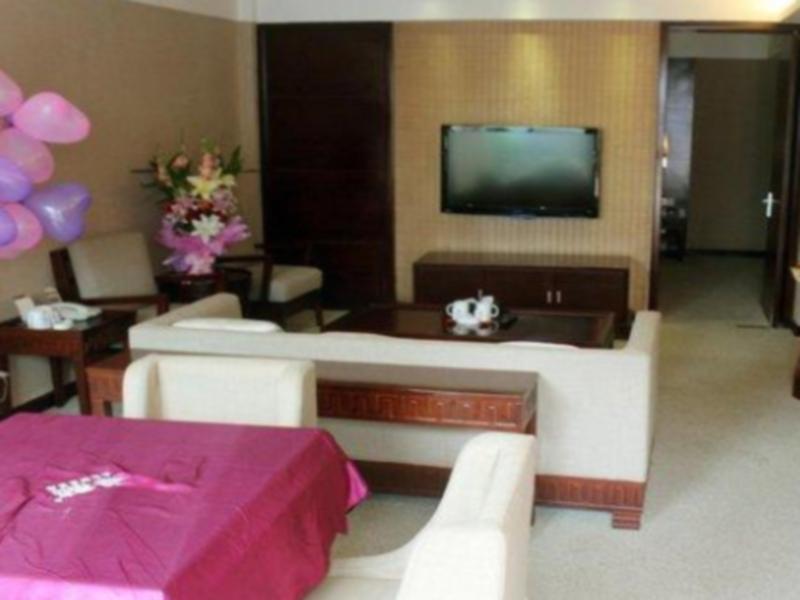Пуян: Biway Fashion Hotel - Puyang Daqing Road
