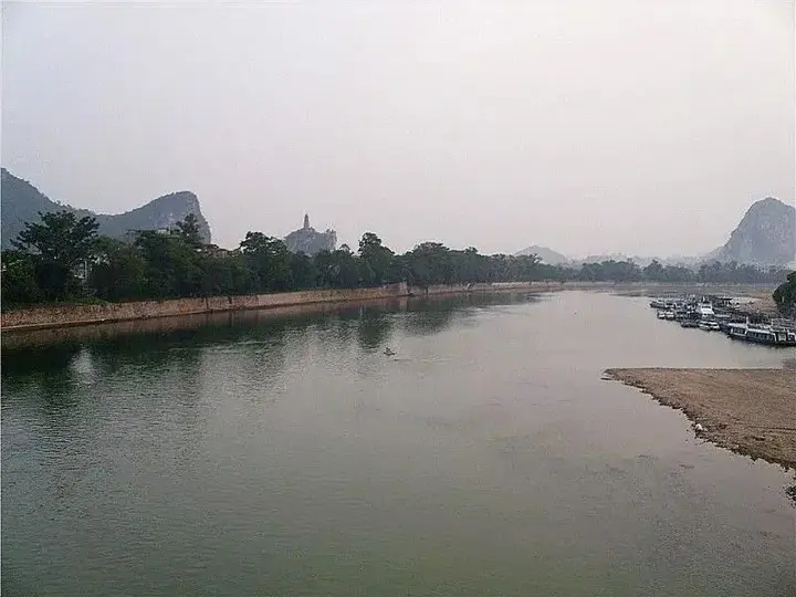 Гуйлинь: Tian Hu