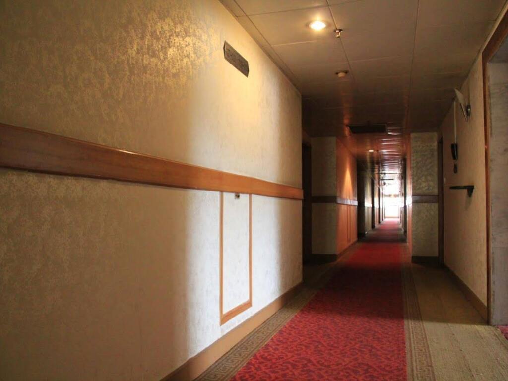 Учжоу: Wuzhou Hotel