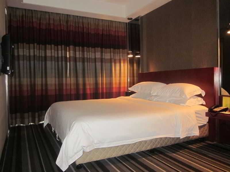 Дунгуань: Vienna Hotel Guangdong Dongguan Houjie Avenue