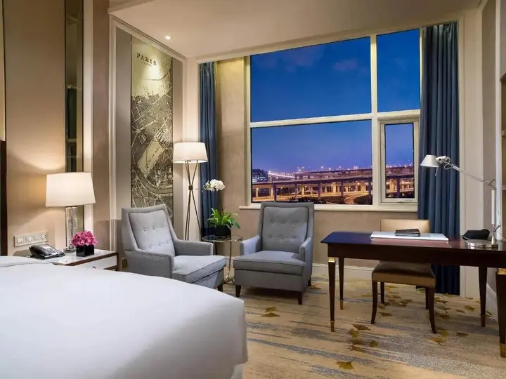 Шанхай: Sofitel Shanghai Hongqiao