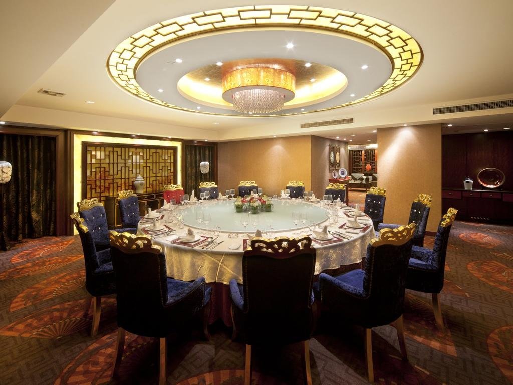 Уси: Yixing Grand Hotel