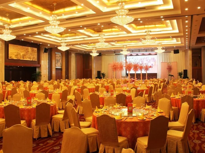 Уси: Yixing Grand Hotel