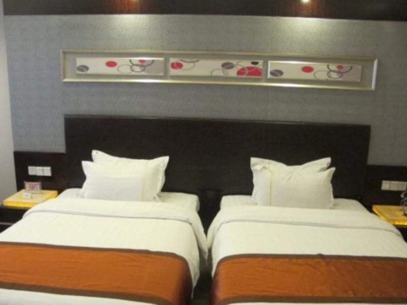 Аксу: Aksu Pudong Holiday Hotel