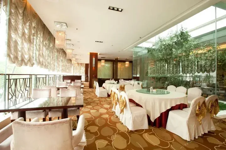 Пекин: North Star Huiyuan Apartment Hotel (VIP building)