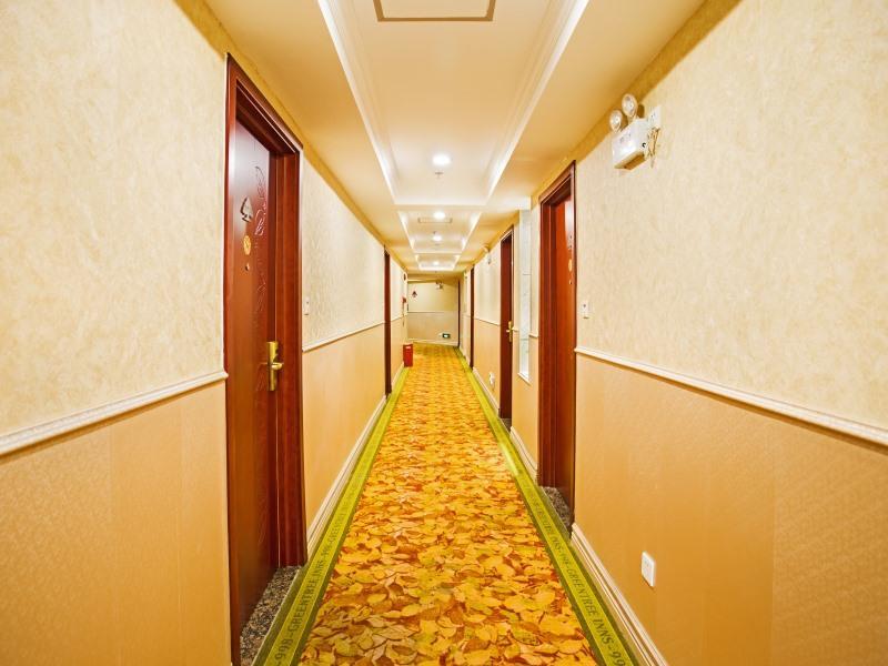 Цзеян: GreenTree Inn Jieyang North Linjiang Road Express Hotel