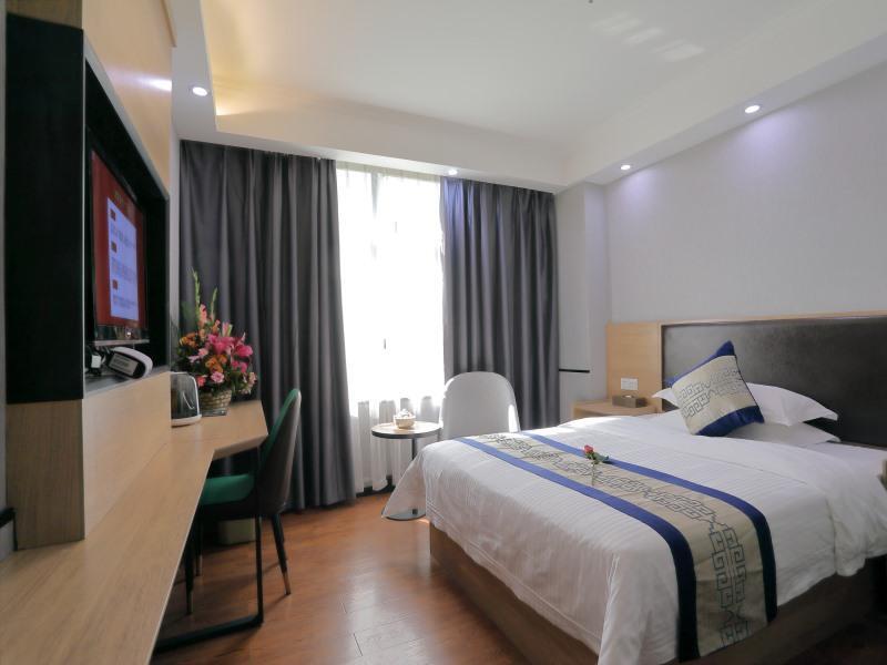 Цзеян: GreenTree Inn Jieyang North Linjiang Road Express Hotel