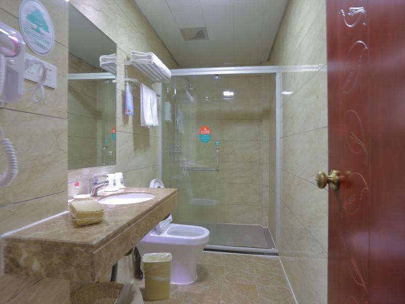 Цзеян: GreenTree Inn Jieyang North Linjiang Road Express Hotel