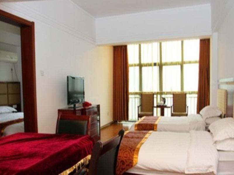 Цзиань: Jinggangshan Triumphal Arch Hotel