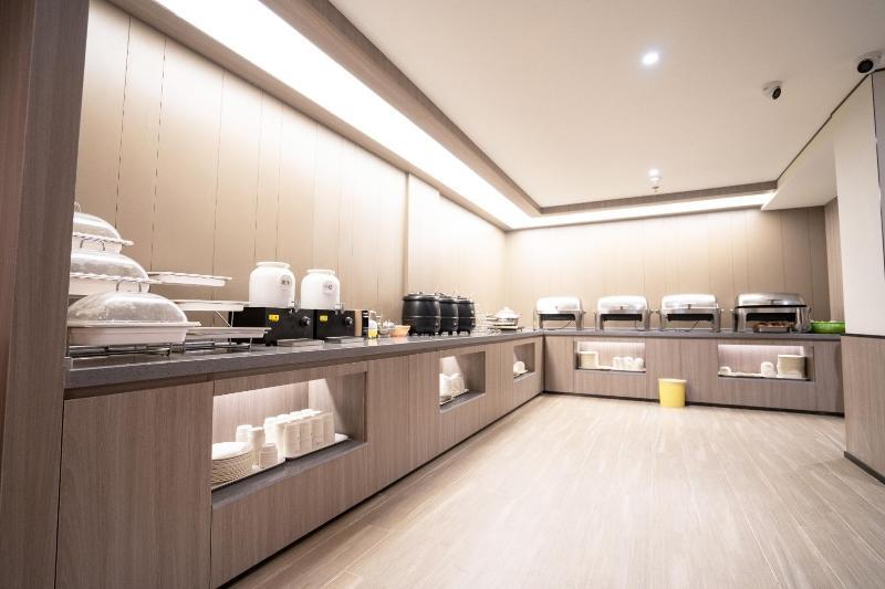 Тайчжоу: Hanting Hotel Taizhou Luqiao Passenger Terminal Center
