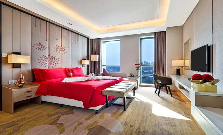 Чэнду: Holiday Inn Chengdu Qinhuang