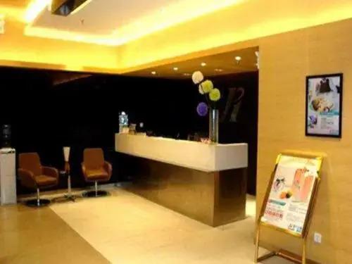 Цзинин: Jinjiang Inn Jining Yanzhou Century Yinzuo Plaza