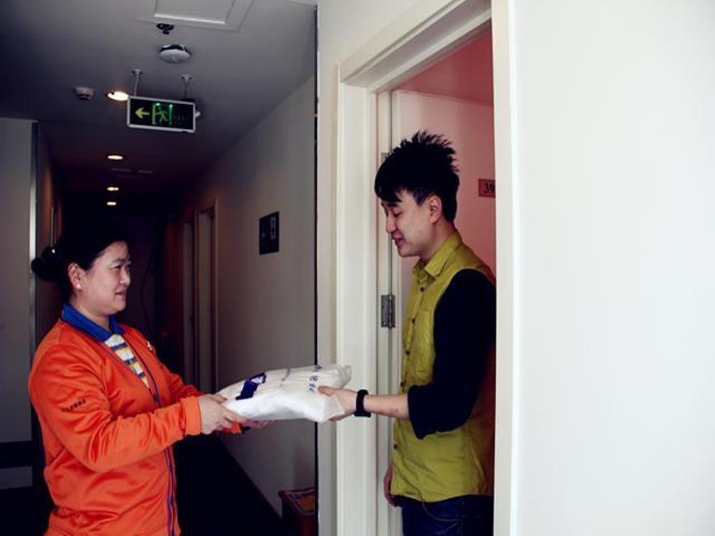 Чжаоцин: 7 Days Inn Zhaoqing Seven Star Memorial Branch