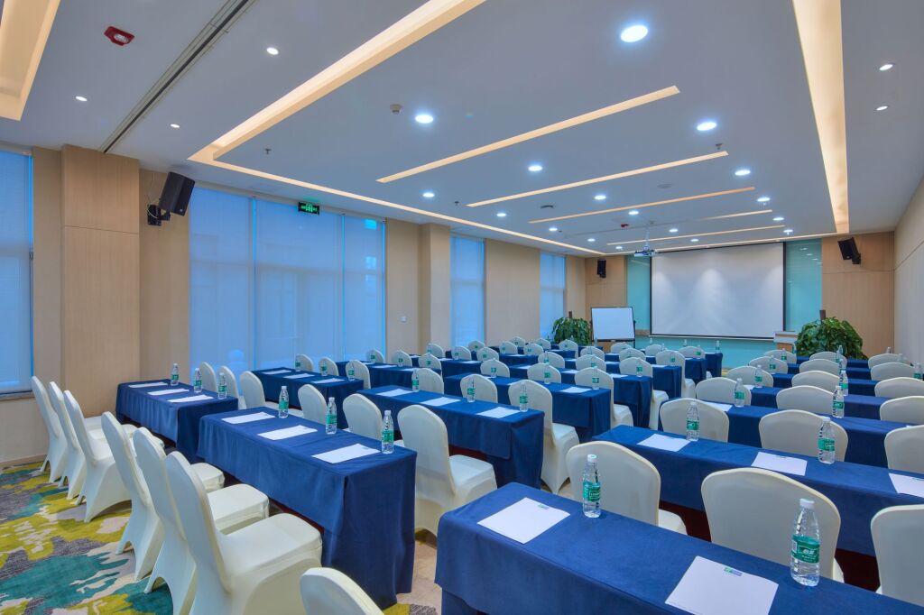 Шэньян: Holiday Inn Express Shenyang Tawan by IHG