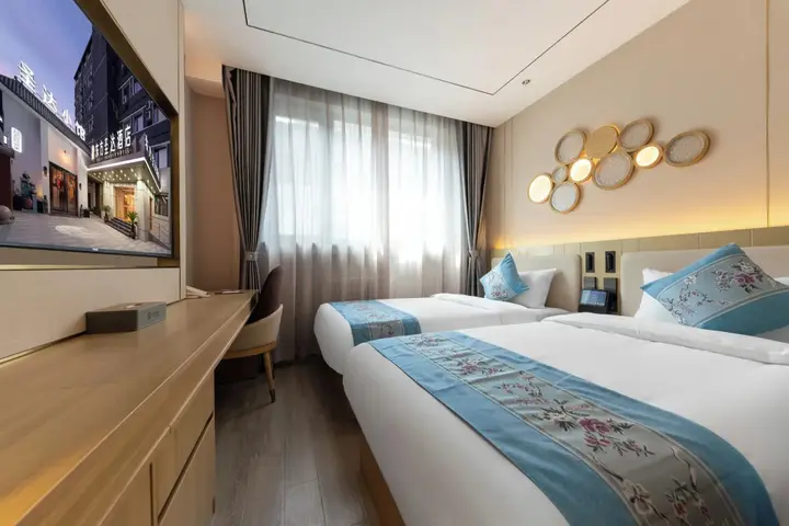 Пекин: East Sacred Hotel-near Beijing Tiananmen Square,the Forbidden City,Wangfujing Street-Newly renovated hotel