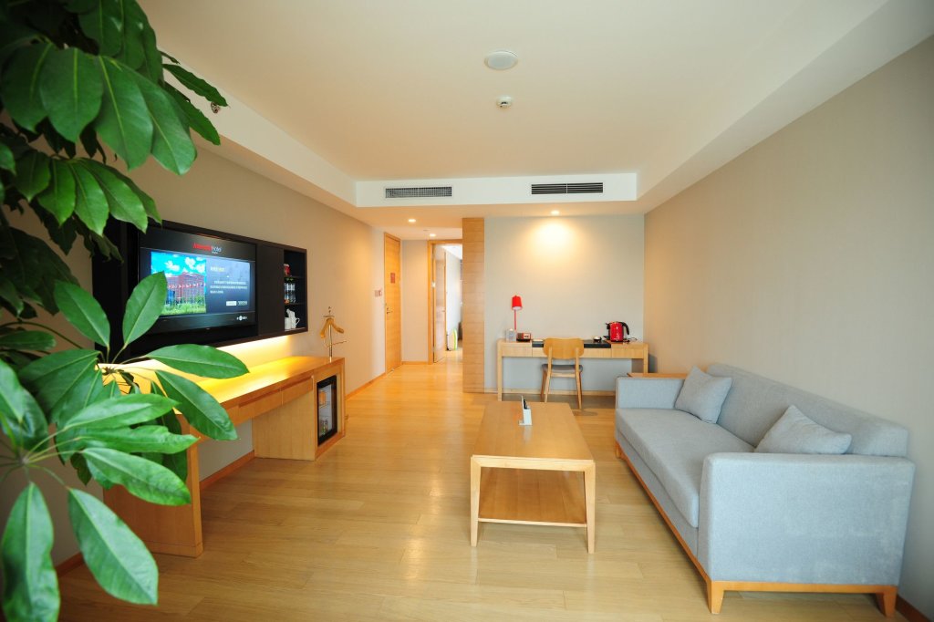 Циндао: Intercity Hotel Qingdao