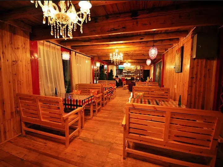 Шангри-Ла: The Cozy Inn