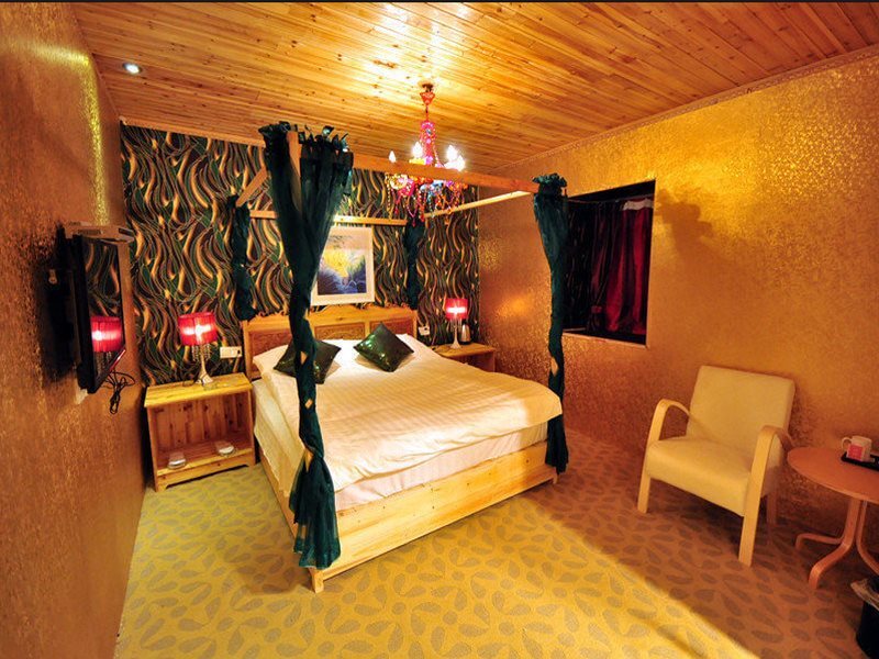 Шангри-Ла: The Cozy Inn