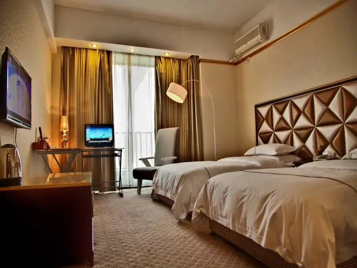 Чэнду: D6 Hotel South Railway Station