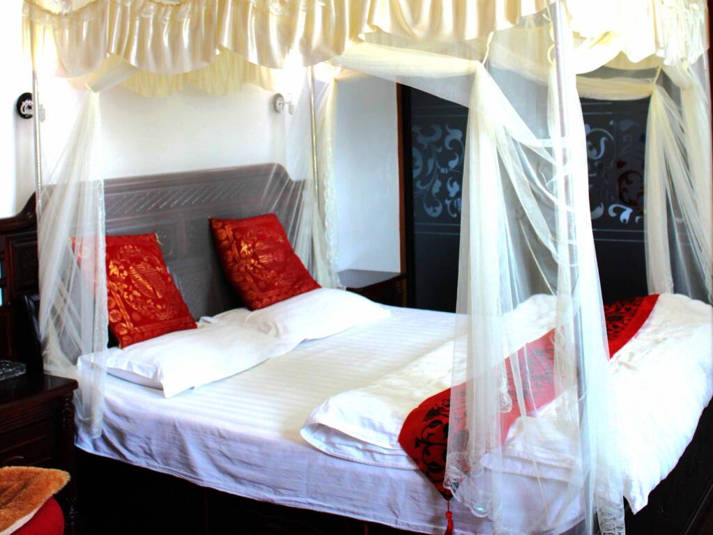 Цзясинь: Wuzhen Bridge River Home Inn