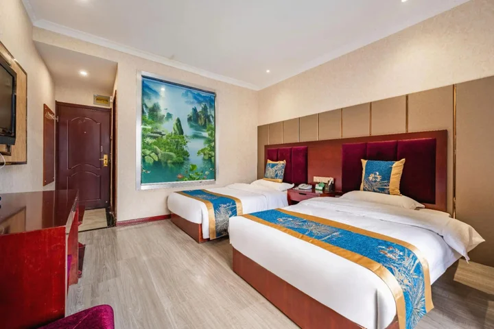 Квилиан: Qilian Hotel