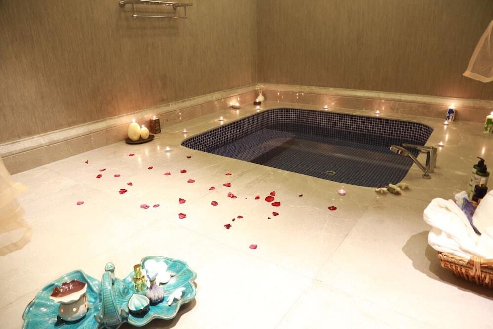 Дунъян: Landison Longjing Resort Dongyang