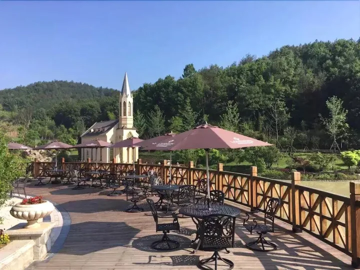 Дунъян: Landison Longjing Resort Dongyang