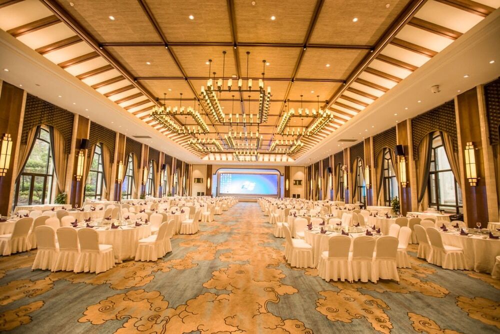 Дунъян: Landison Longjing Resort Dongyang