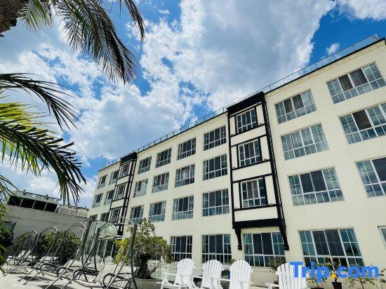 Циньхуандао: Haitian Yise Resorts Hotel Qinhuangdao