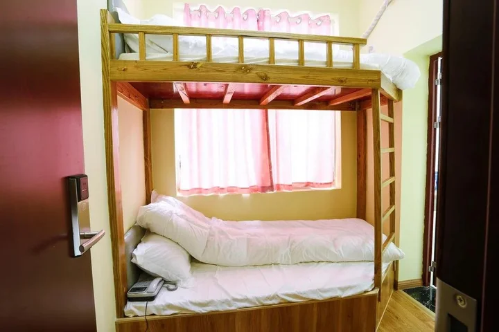 Чжанцзяцзе: YunShangHuaKai Boutique Inn