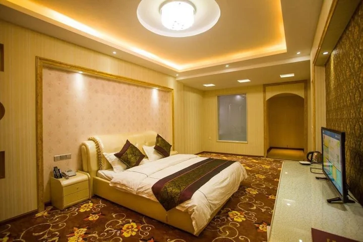 Шангри-Ла: Kai Bin Bo Yue Business Hotel