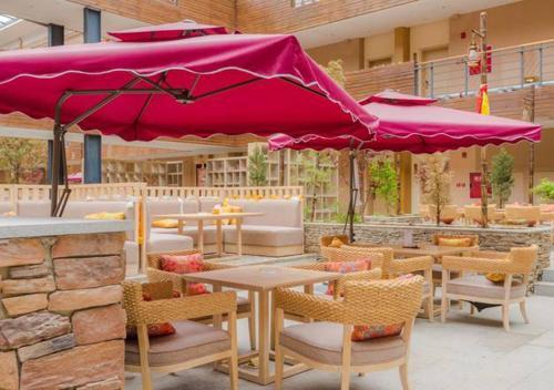 Дабба: Luoke International Hotel
