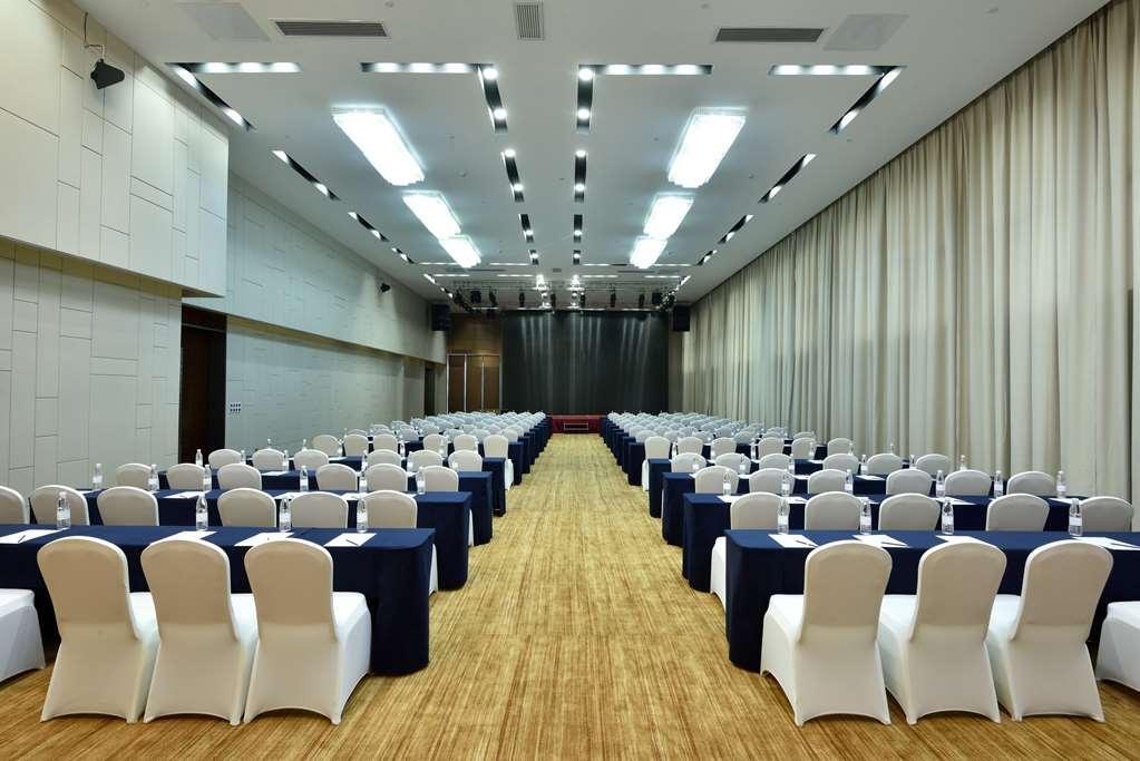 Ухань: Ramada Wuhan Jianghan